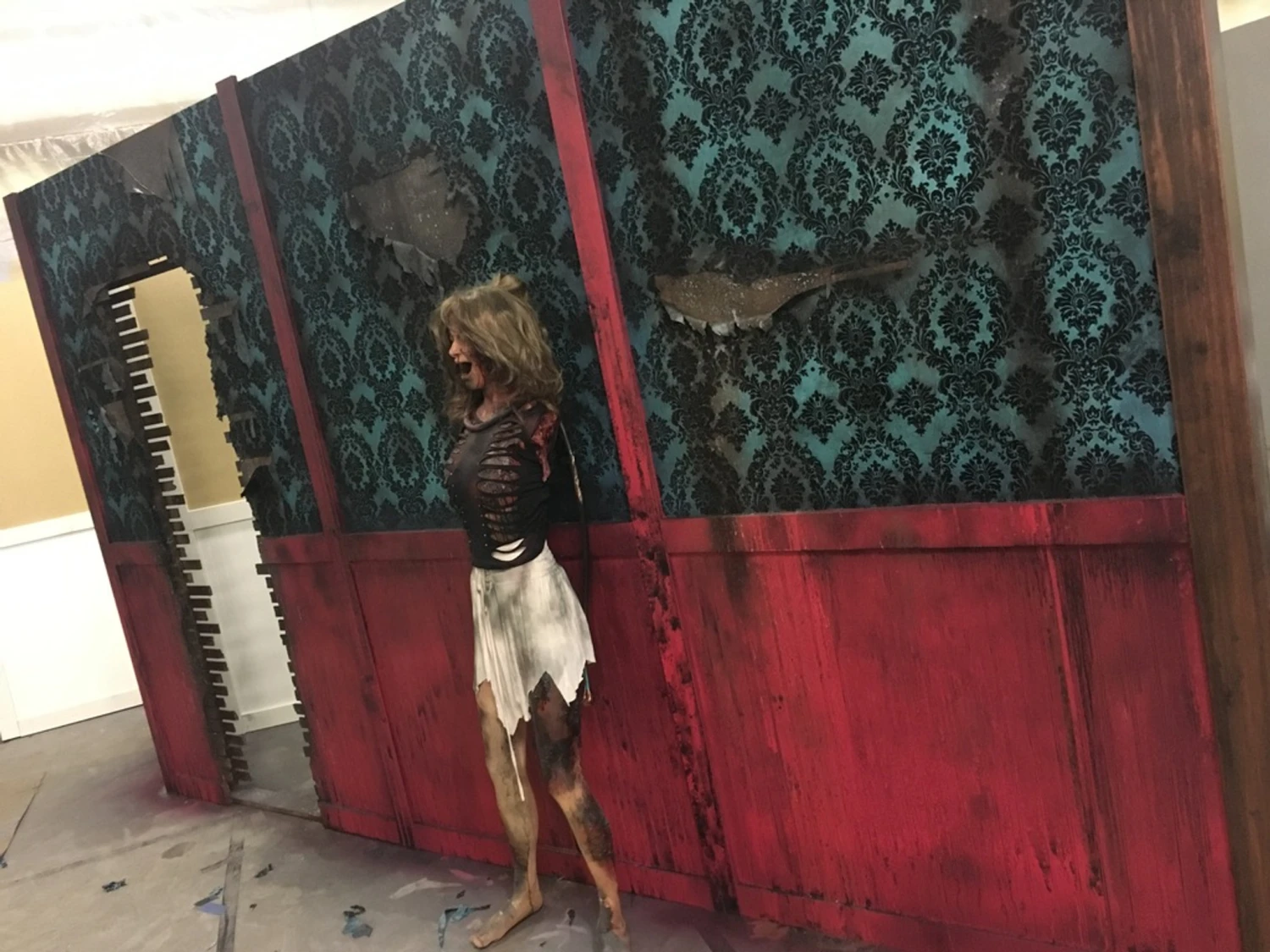 Haunted Mansion DIY Escape Room Kit - Image 5