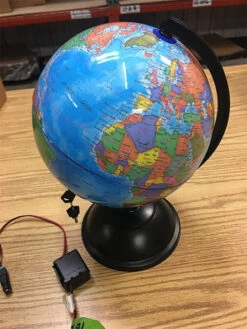 Globe - Combination Lock