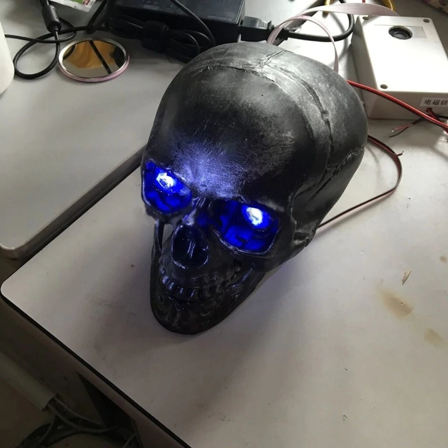 Skull - Light Sensor - Image 4