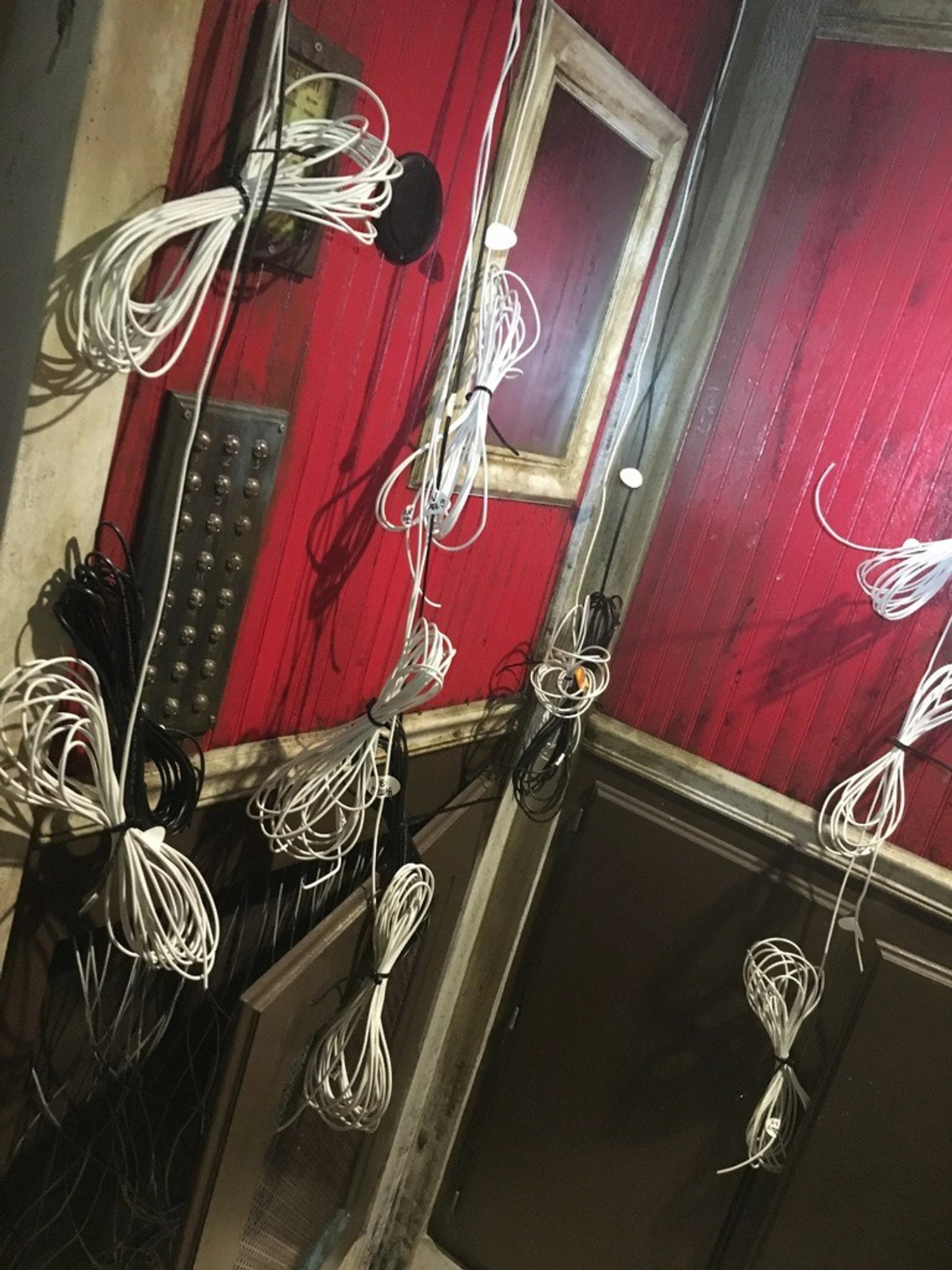 Floor 23- Turn-Key Full Escape Room - Image 3