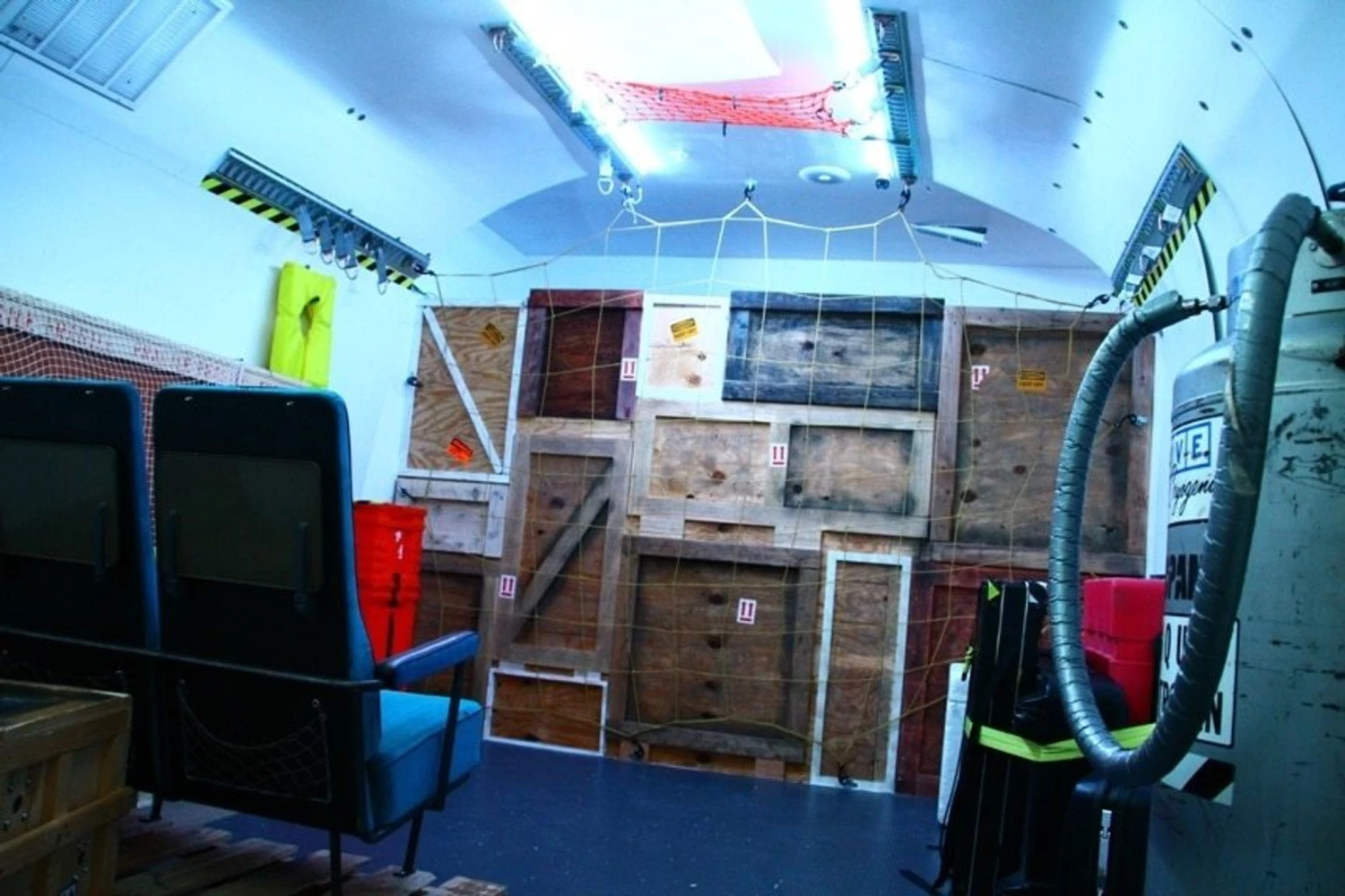 Emergency Water Landing DIY Escape Room Kit - Image 5