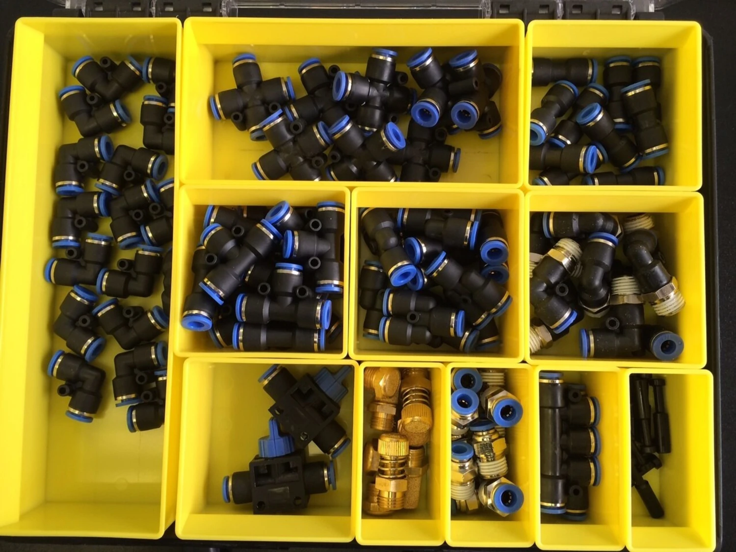 HUGE Miscellaneous Air Fitting Kit For Props - Image 2