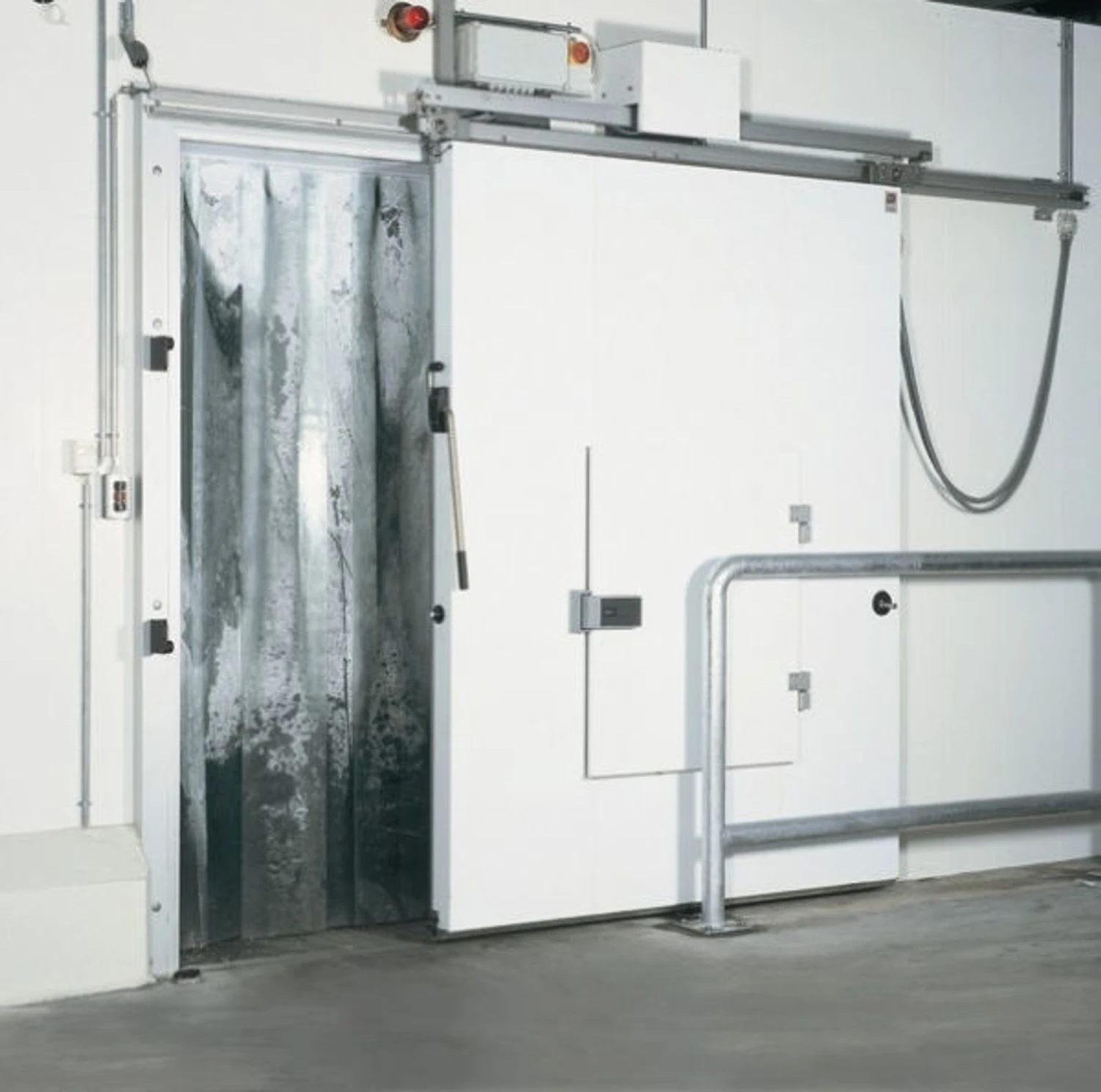 Freezer Strip Door Cooler Curtains Fits Up To A 10'x10' Opening 4-W - Image 2